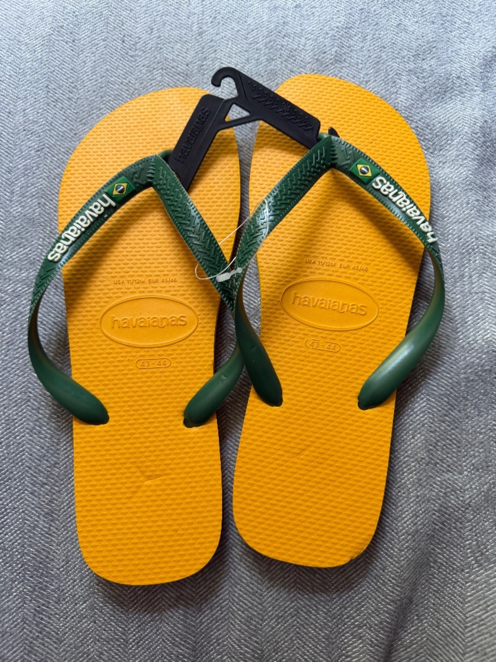 NWT Authentic Havaianas 'Brasil Logo' Flip Flops - Yellow/Green (Mens 11/12)